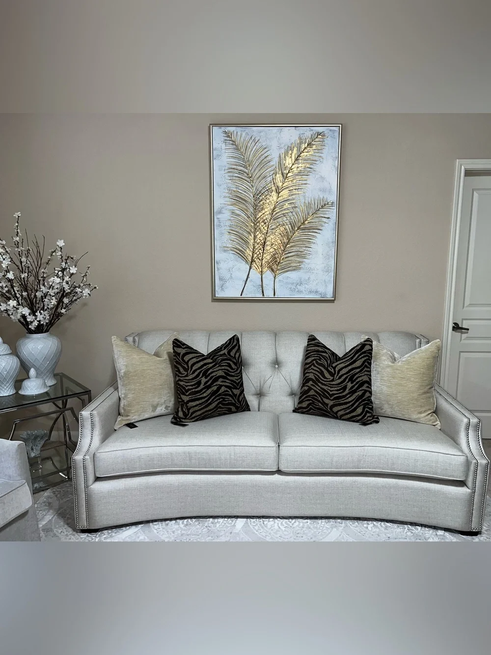 1-NWT P/Kaufmann luxe Champagne velvet luxury decorative pillow